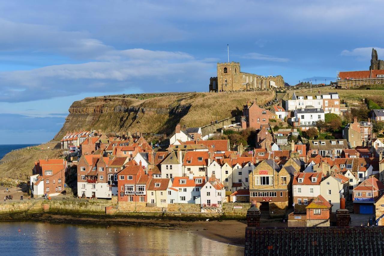 Bijou Romantic Retreat, Whitby Centre Zewnętrze zdjęcie
